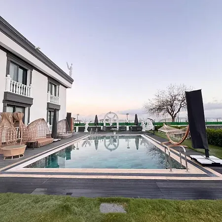 Otel Apera Garden 4*